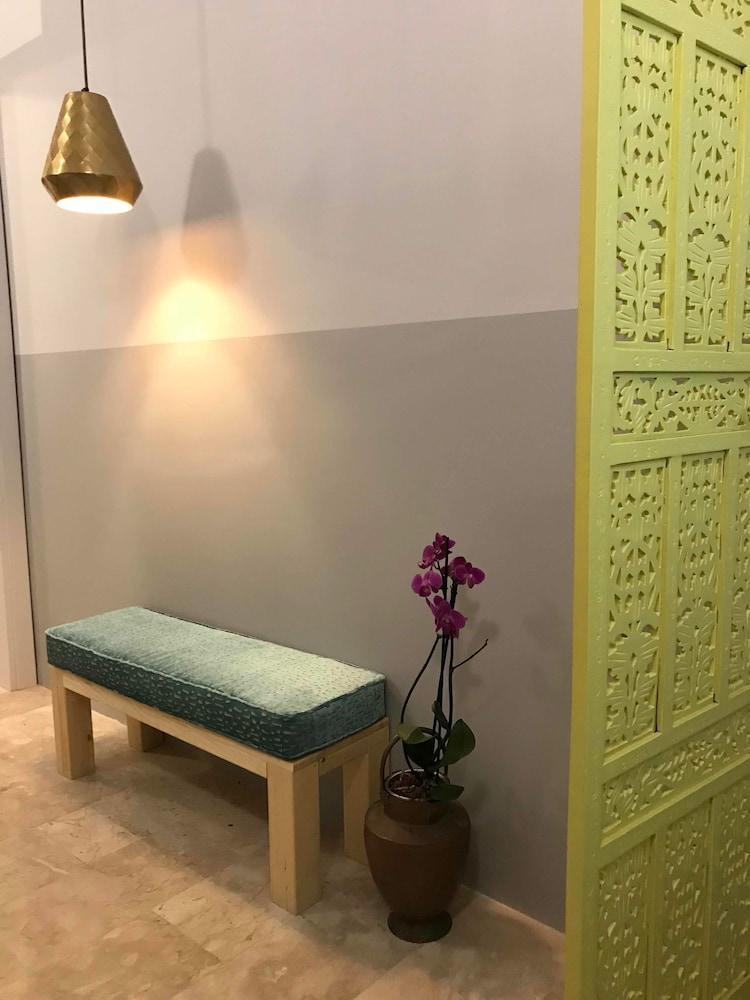 B&B Questa Casa Non E'Un Albergo Palermo Zewnętrze zdjęcie