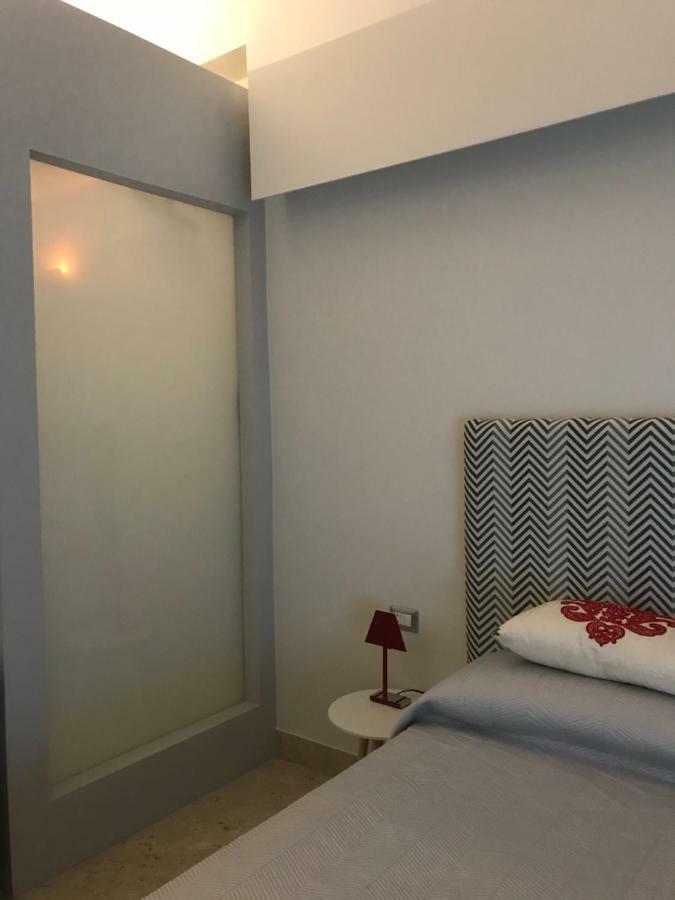 B&B Questa Casa Non E'Un Albergo Palermo Zewnętrze zdjęcie